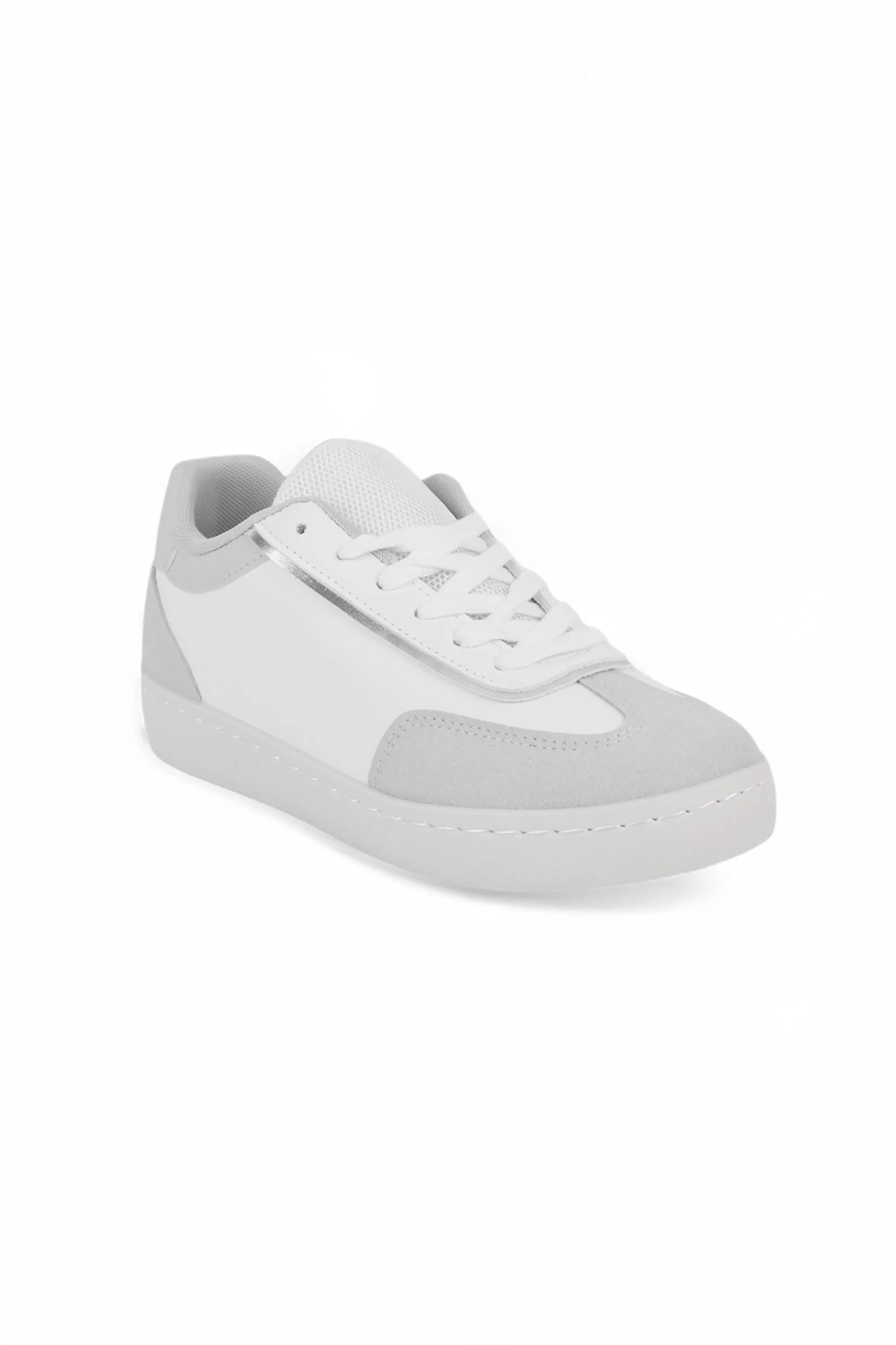 01-48811 Flat Sneaker