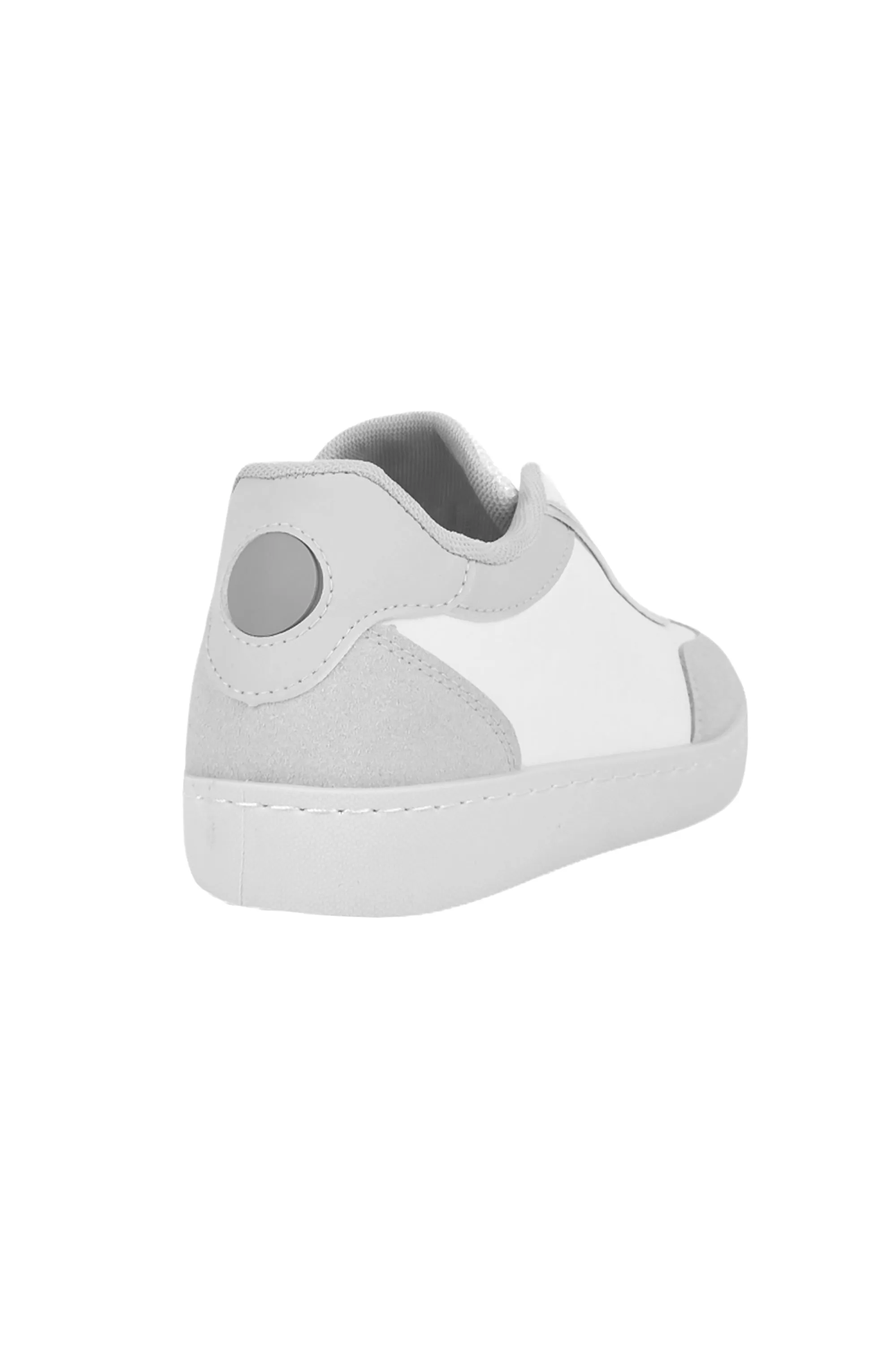 01-48811 Flat Sneaker
