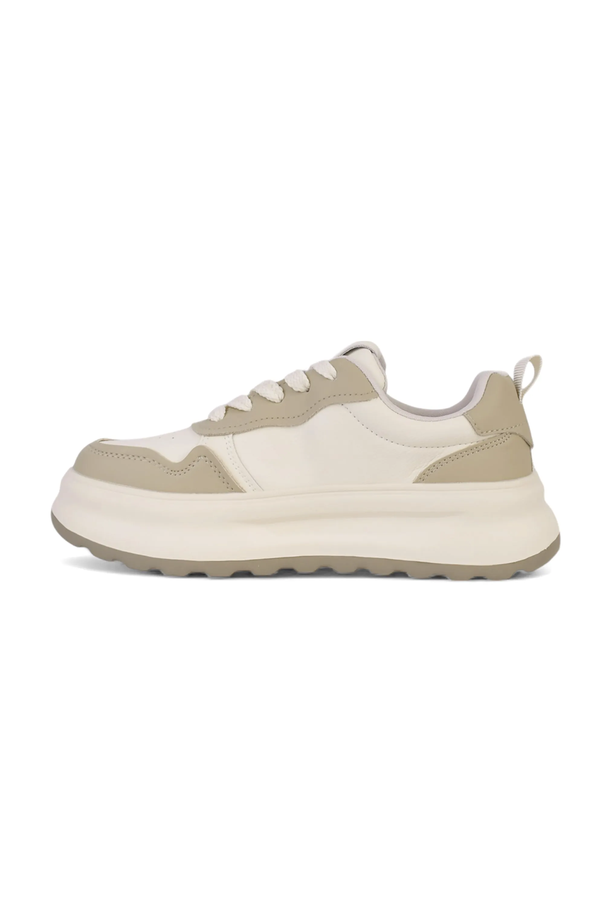 01-5385 Flat Sneaker