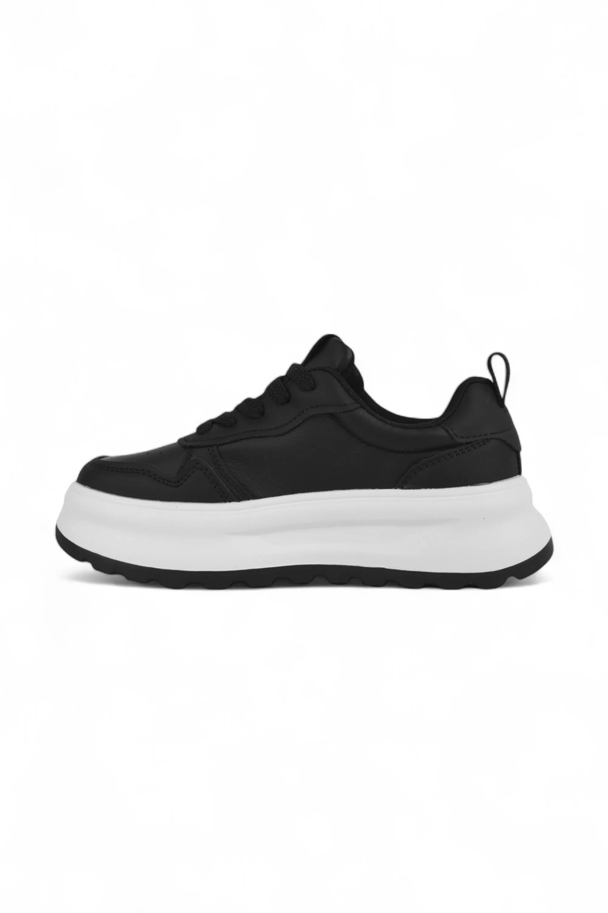 01-5385 Flat Sneaker