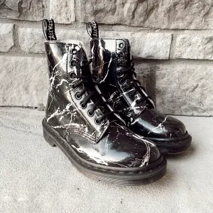 Black Marbled 1460