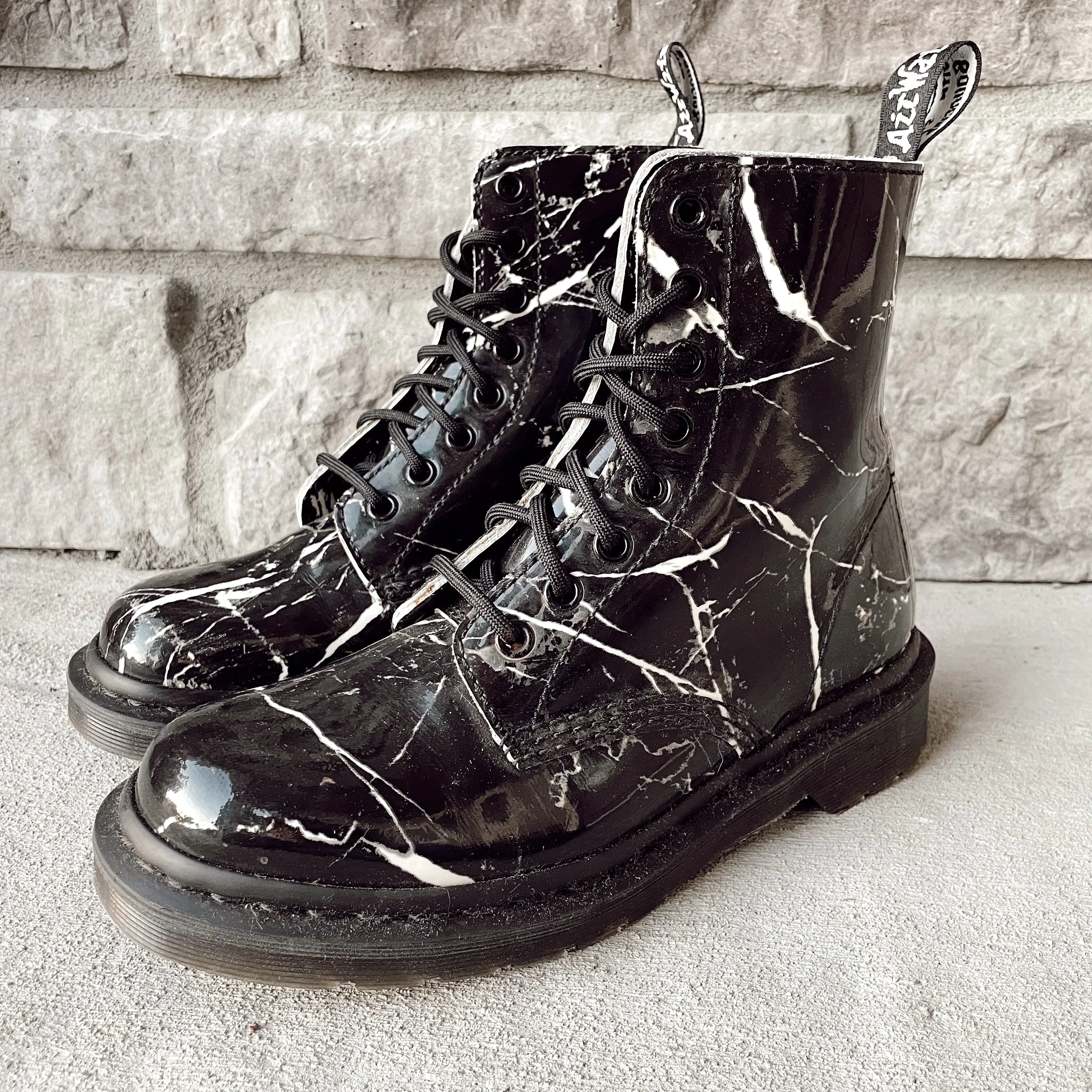 Black Marbled 1460