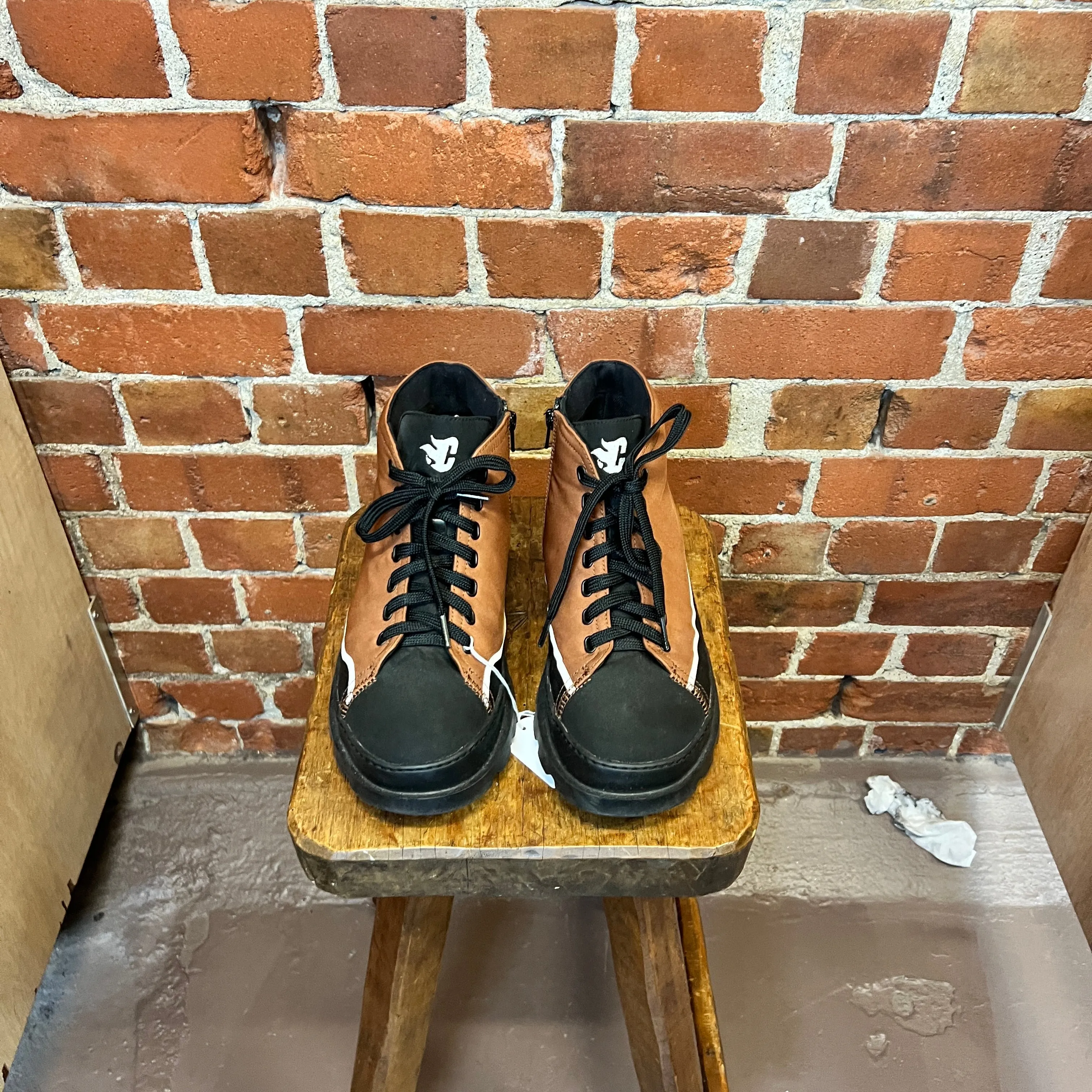 CAMPER sneakers 43