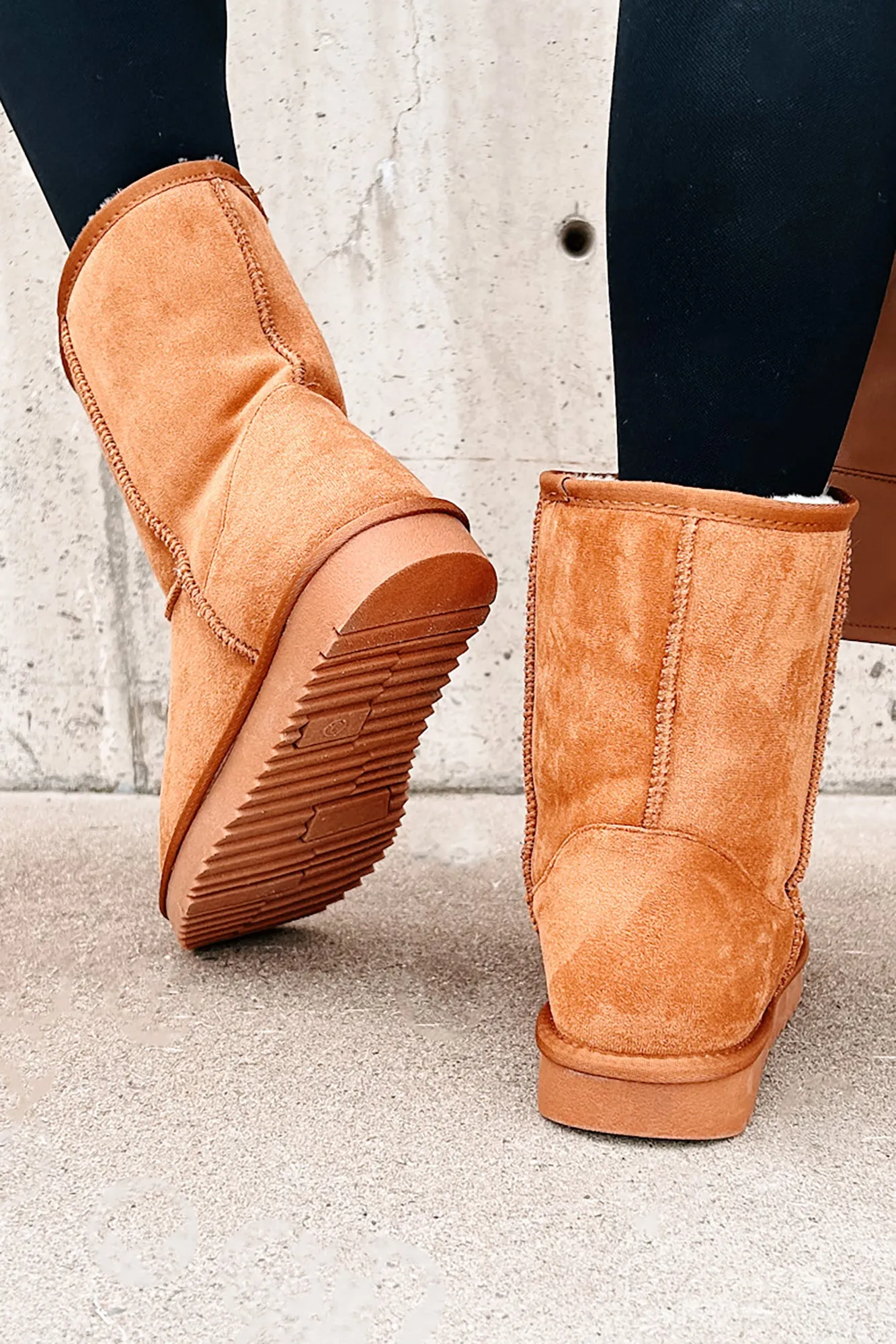 Cool In Kodiak Faux Fur Lined Boots (Tan)