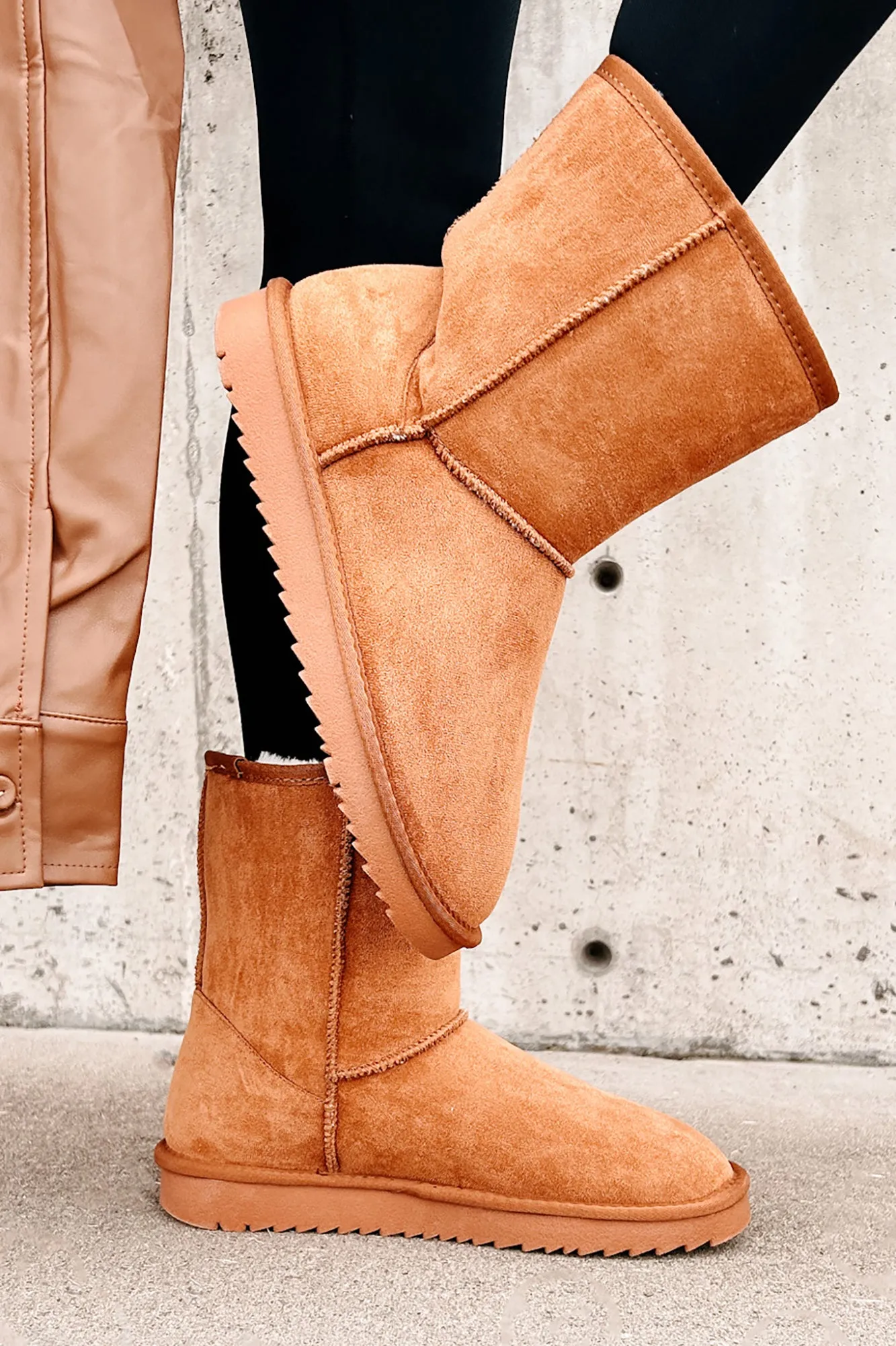 Cool In Kodiak Faux Fur Lined Boots (Tan)