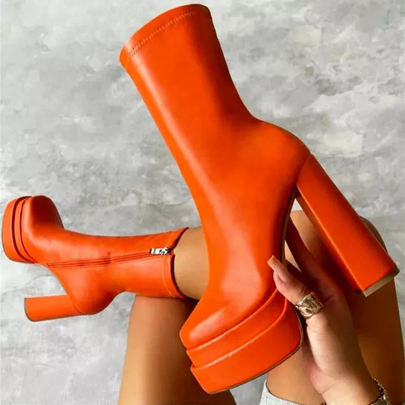 Fashionable ankle boots