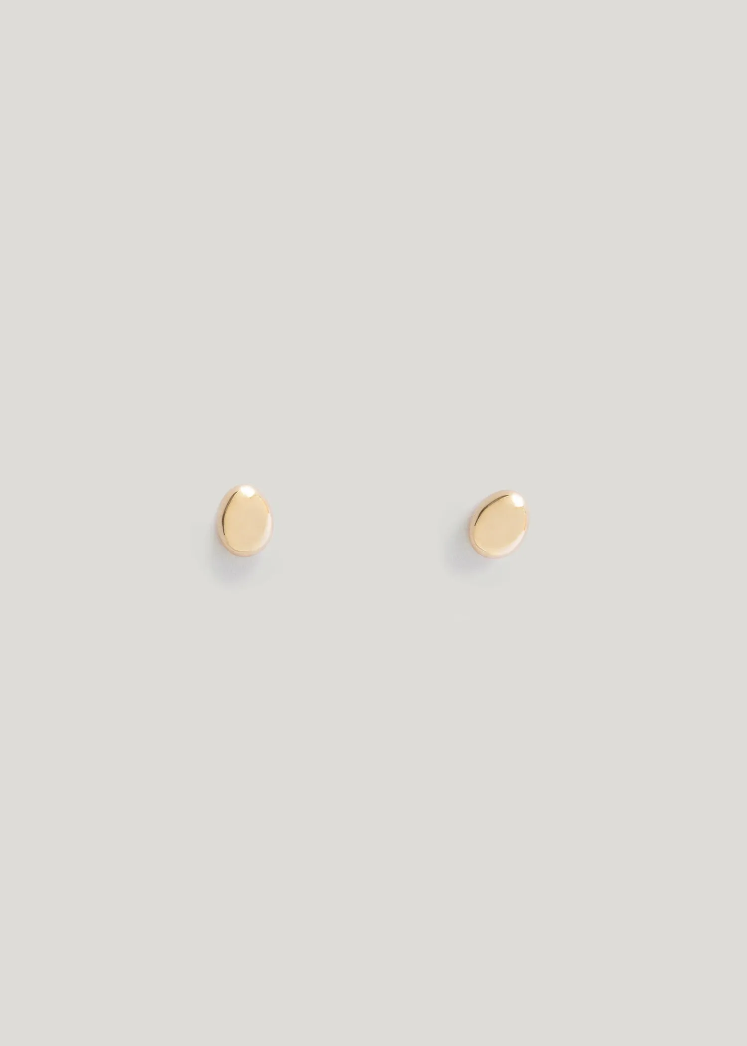 In Stock | Smooth Mini Pebble Studs