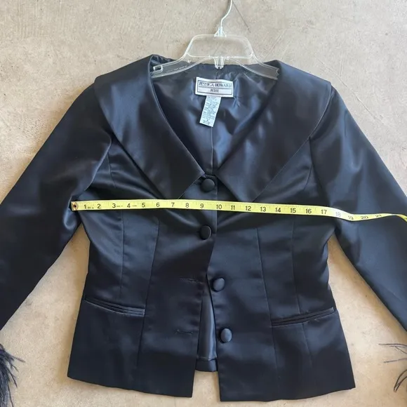 Jessica Howard Black Satin Jacket with Feather Cuffs (6P) pristine NWOT