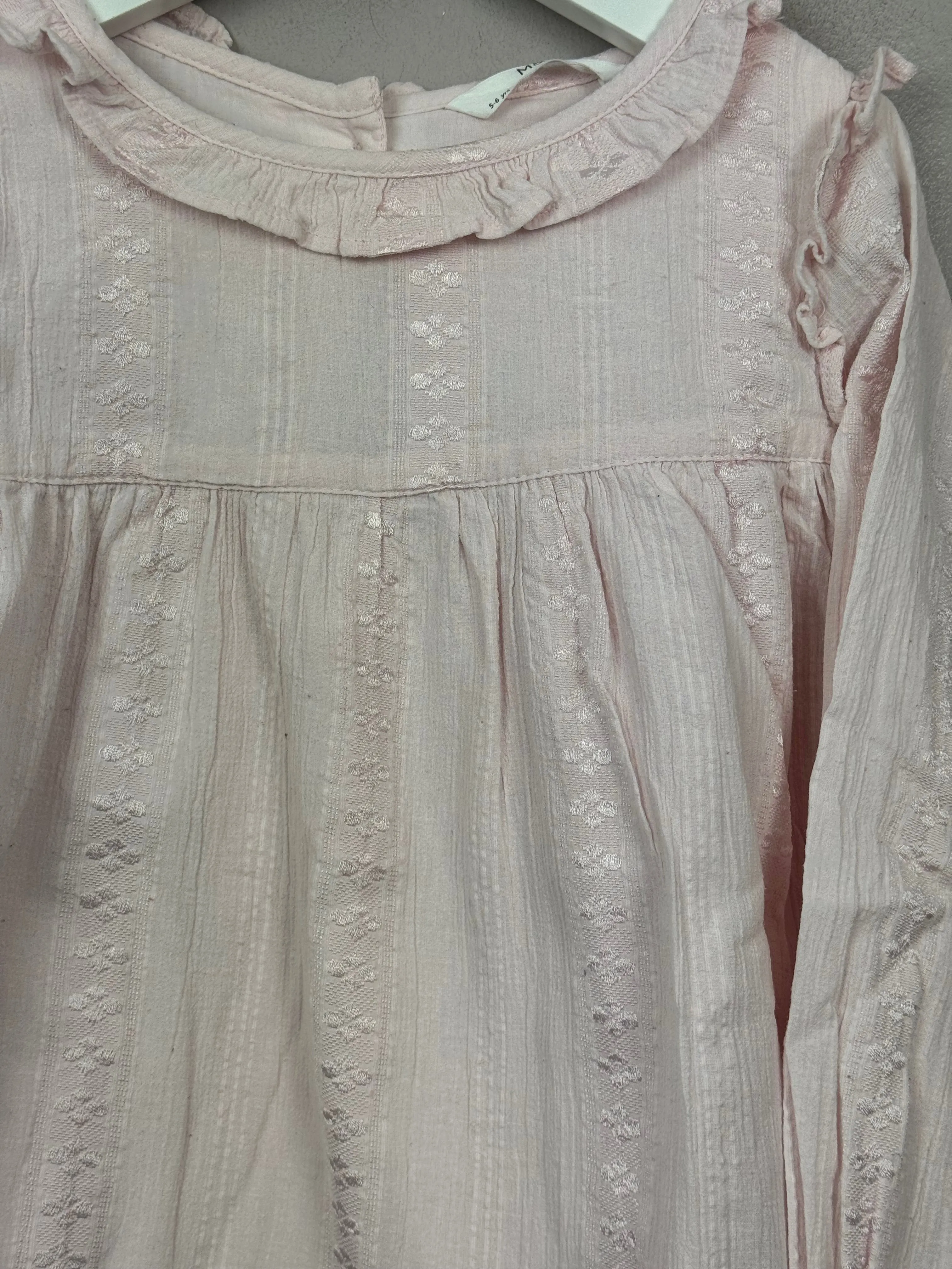 M&S pink crinkle long sleeve blouse 5-6y