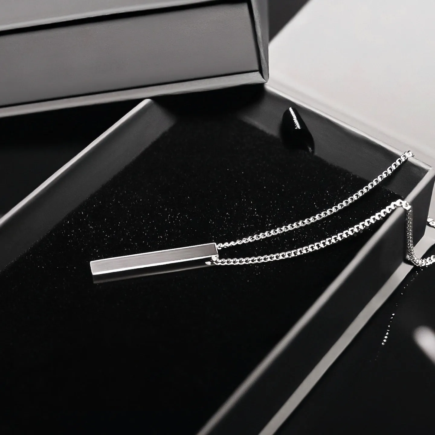 Minimal Bar Necklace (V2) Silver