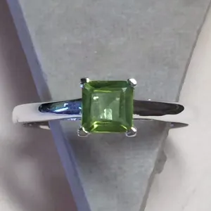 Natural 1ct Peridot 925 Solid Sterling Silver Ring Size 6, 7, 8, 9
