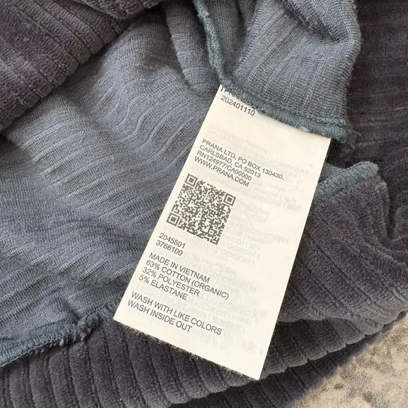 prAna Escambia Pull Over in Organic Velour, Women’s Small, Navy