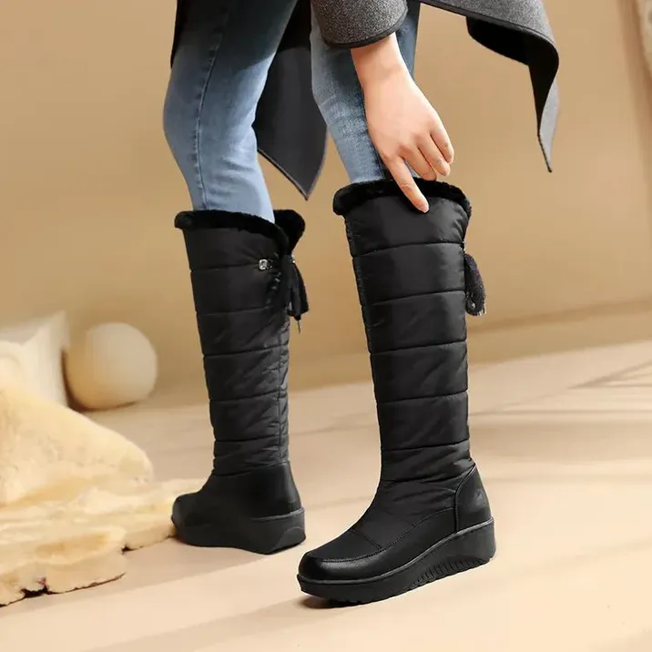 Tight winter boots | fur-lined knee-high snowboots for women