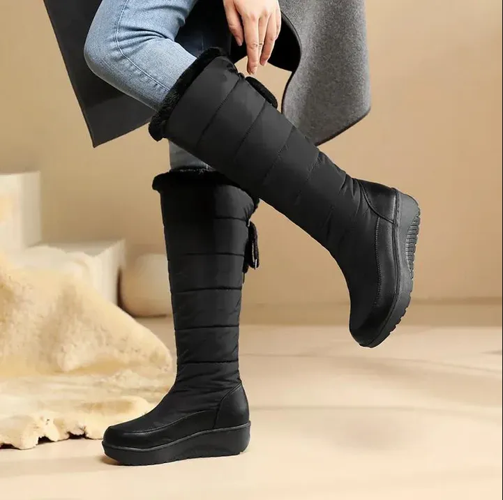 Tight winter boots | fur-lined knee-high snowboots for women