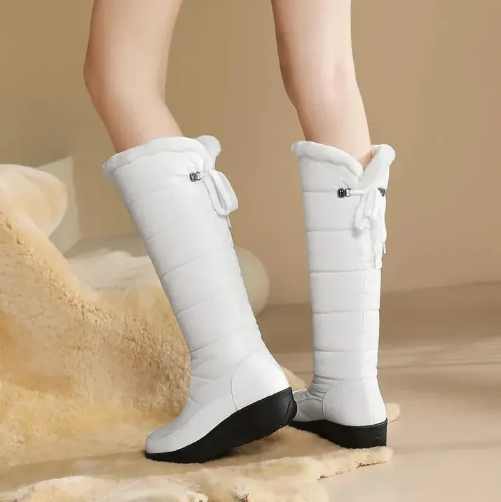 Tight winter boots | fur-lined knee-high snowboots for women