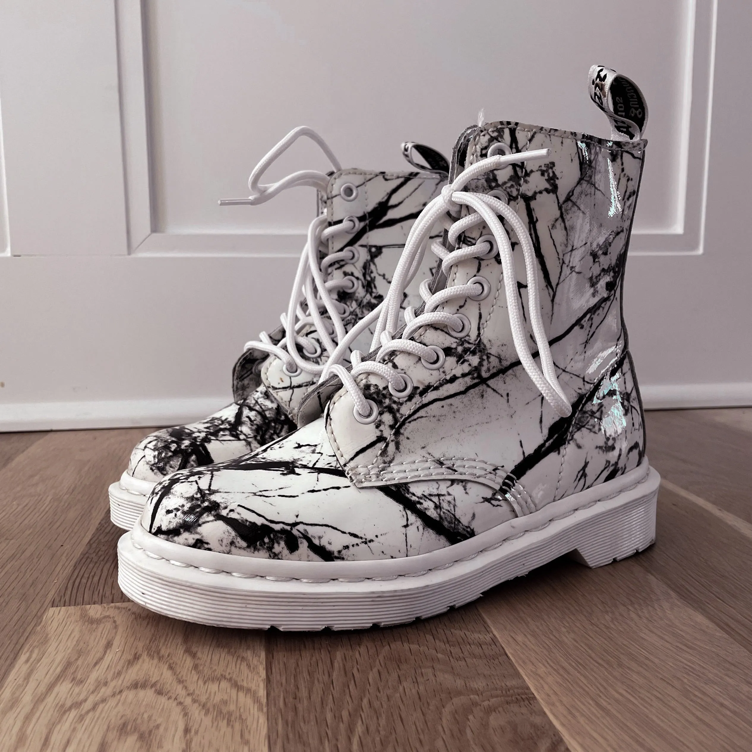 White Marbled 1460