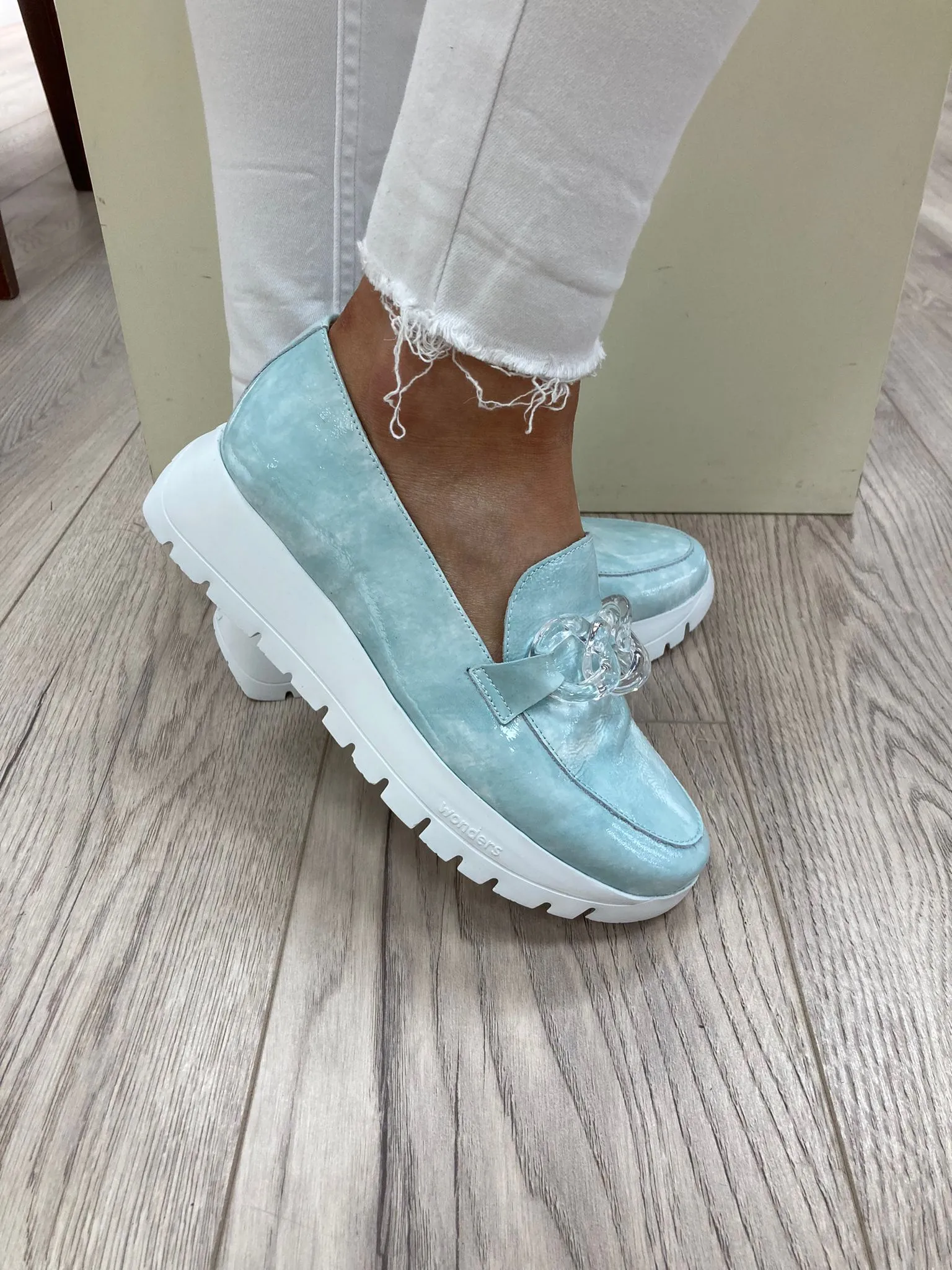 WONDERS - A-2405 LOW WEDGE SLIP-ON SHOE - TURQUOISE