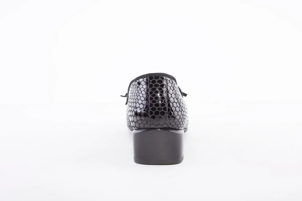 WONDERS - C-6302 FLAT TASSEL SHOE - BLACK SNAKESKIN