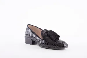 WONDERS - C-6302 FLAT TASSEL SHOE - BLACK SNAKESKIN